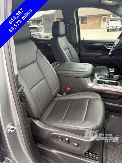 Used 2024 Chevrolet Silverado 1500 LTZ AWD/4WD image 35