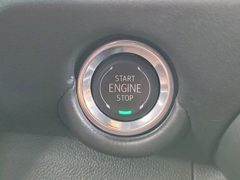 Used 2025 Chevrolet Tahoe LT AWD/4WD image 9