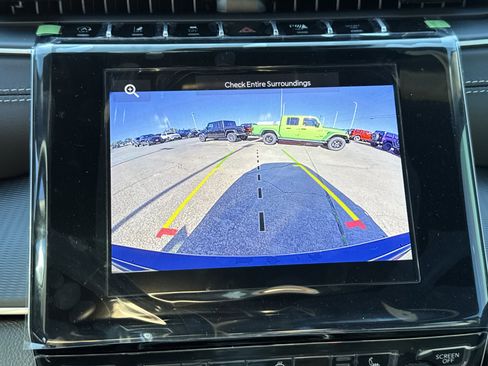 New 2025 Jeep Grand Cherokee Laredo image 18