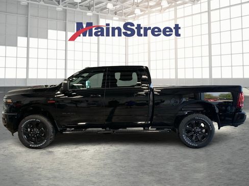 New 2026 RAM 2500 Laramie AWD/4WD image 2