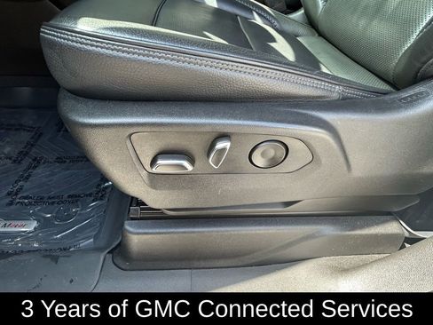 Used 2022 GMC Yukon Denali image 17