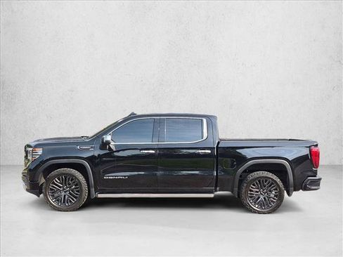 Used 2022 GMC Sierra 1500 Denali Ultimate AWD/4WD image 8