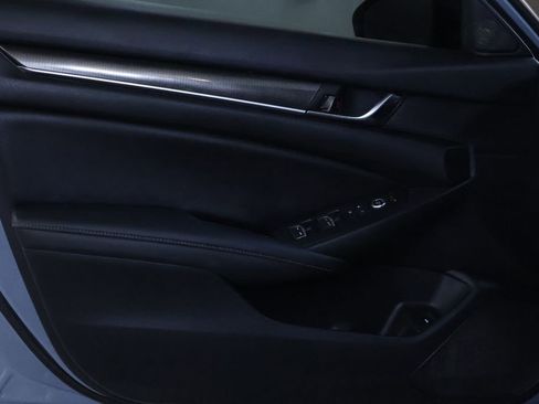 Used 2022 Honda Accord Sport image 12