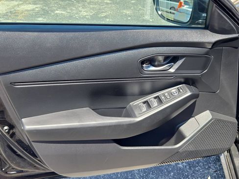 Used 2025 Honda Accord LX image 14