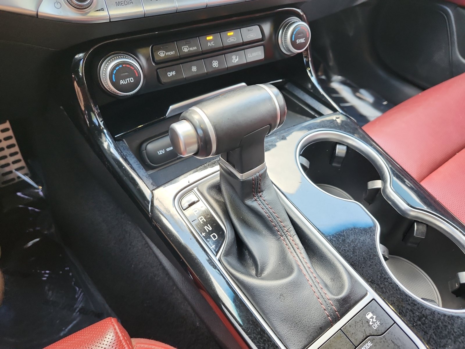Used 2021 Kia Stinger GT-Line w/ Sun & Sound Package AWD/4WD image 22
