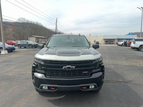 Used 2020 Chevrolet Silverado 1500 LT Trail Boss image 2