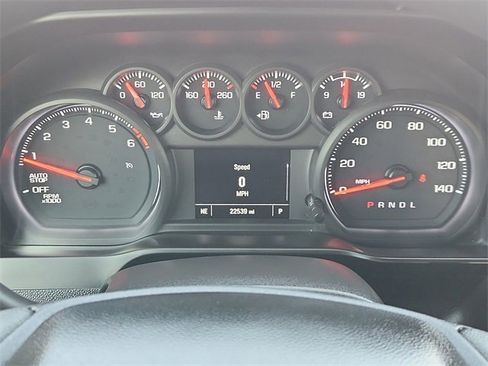 Used 2023 Chevrolet Silverado 1500 Custom image 12