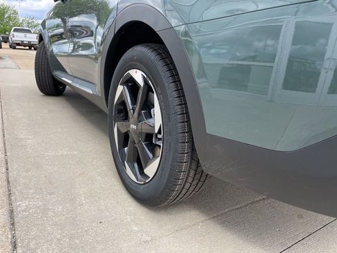 New 2026 Kia Sorento EX AWD/4WD image 18