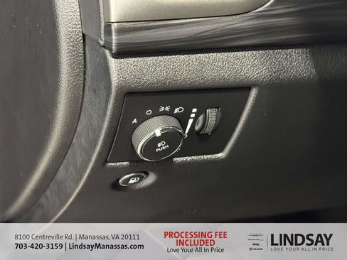 Used 2019 Jeep Grand Cherokee Altitude AWD/4WD image 29