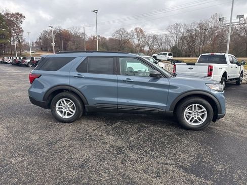 New 2026 Ford Explorer Active image 2