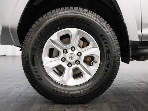 Used 2019 Toyota 4Runner SR5 RWD image 43