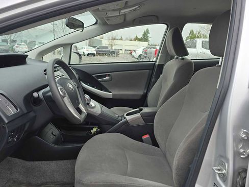 Used 2014 Toyota Prius Three image 24