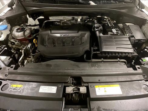 Used 2023 Volkswagen Tiguan SE image 30