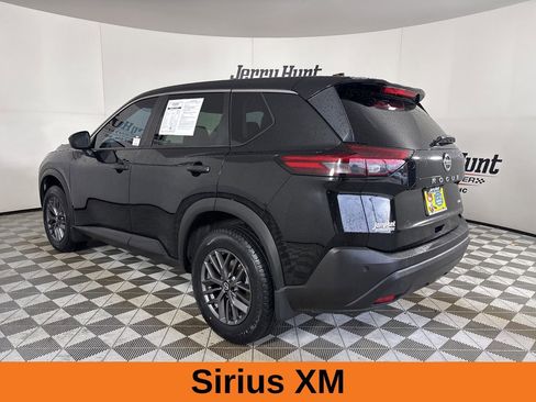 Used 2021 Nissan Rogue S image 8