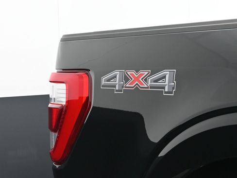 Used 2021 Ford F150 Lariat w/ Equipment Group 502A High AWD/4WD image 47