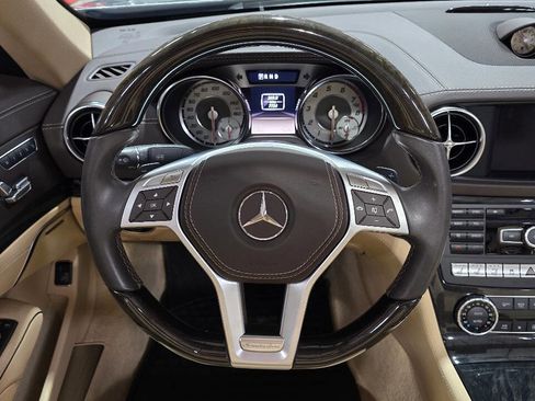 Used 2013 Mercedes-Benz SL 550 image 19