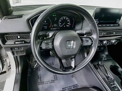 Used 2023 Honda Civic Sport image 11