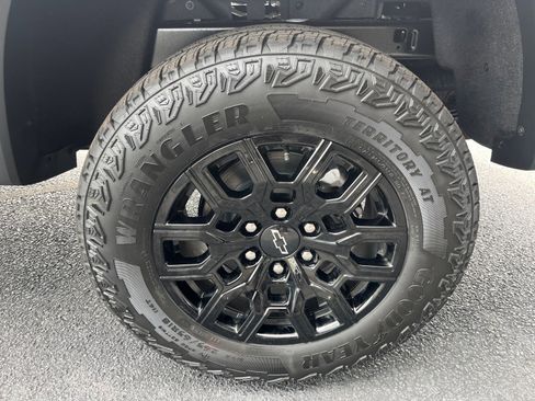 New 2026 Chevrolet Colorado Trail Boss AWD/4WD image 11