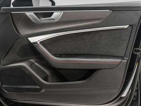 Used 2025 Audi S6 Premium Plus w/ Premium Plus Package image 43