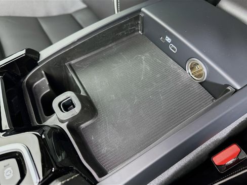 Used 2024 Volvo S60 T8 Plus w/ Climate Package AWD/4WD image 27