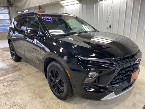 Used 2024 Chevrolet Blazer LT w/ Midnight/Sport Edition AWD/4WD image 5