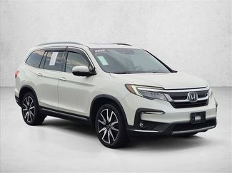 Used 2019 Honda Pilot Elite video 3