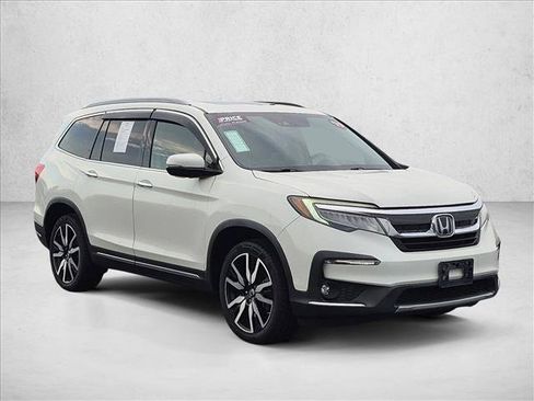 Used 2019 Honda Pilot Elite image 3