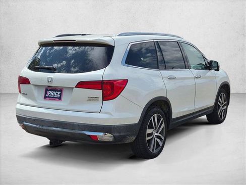 Used 2018 Honda Pilot Touring image 5