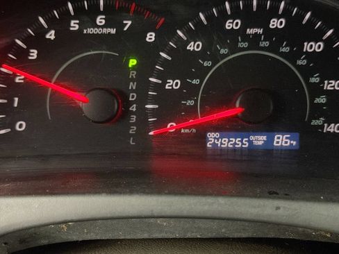 Used 2008 Toyota Camry LE FWD image 12