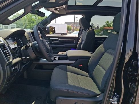 New 2026 RAM 1500 Big Horn AWD/4WD image 11