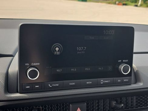 Used 2025 Honda CR-V EX image 23