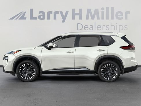 New 2026 Nissan Rogue Platinum w/ Platinum Premium Package AWD/4WD image 3