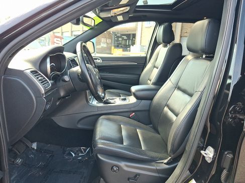 Used 2020 Jeep Grand Cherokee Limited AWD/4WD image 14