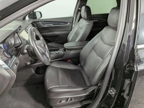 Certified 2022 Cadillac XT5 Premium Luxury image 19