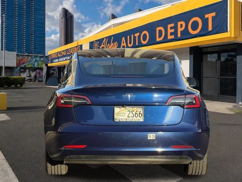Used 2019 Tesla Model 3 Standard Range Plus RWD image 4