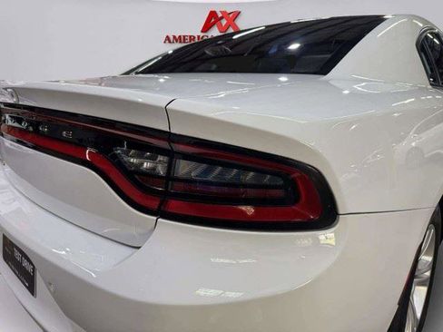 Used 2020 Dodge Charger SXT w/ Leather Interior Group RWD image 24