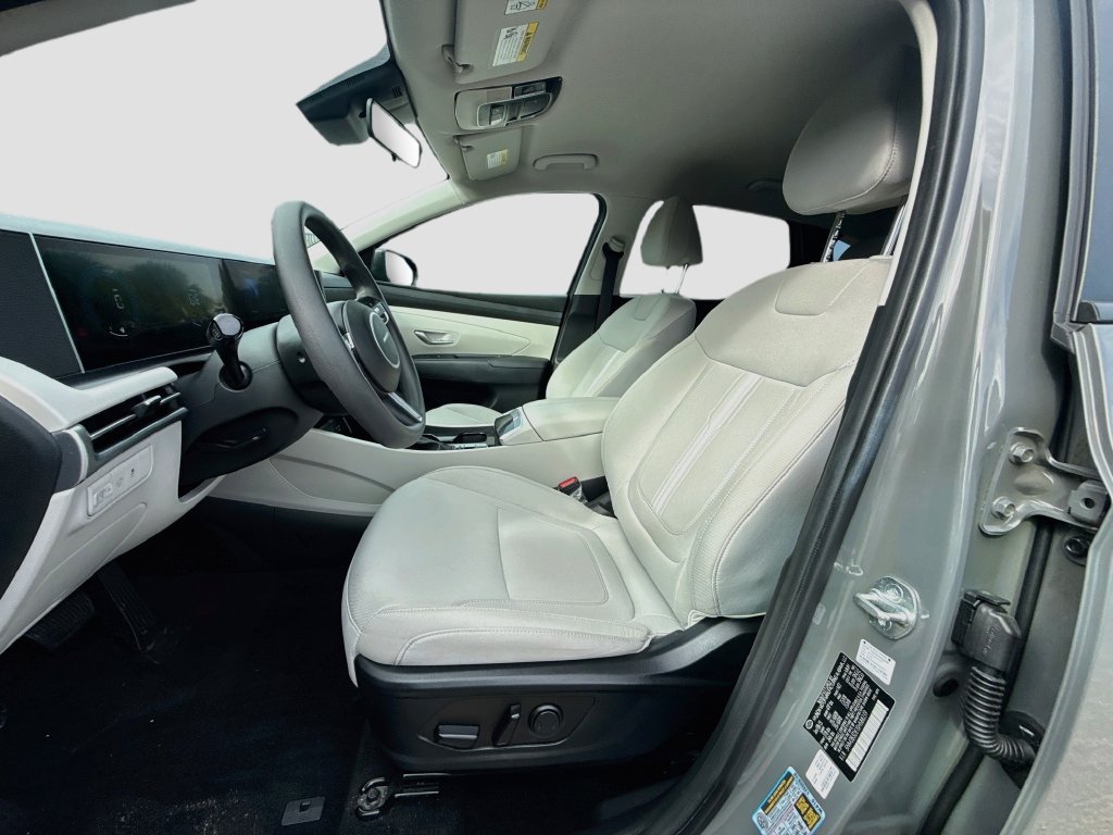 Used 2025 Hyundai Tucson SEL FWD image 23