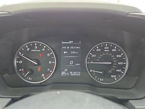 Used 2025 Subaru Crosstrek 2.5i Premium AWD/4WD image 16