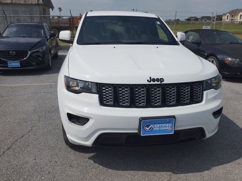 Used 2021 Jeep Grand Cherokee Laredo X RWD image 1