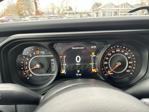 New 2026 Jeep Gladiator Rubicon w/ Technology Group image 13