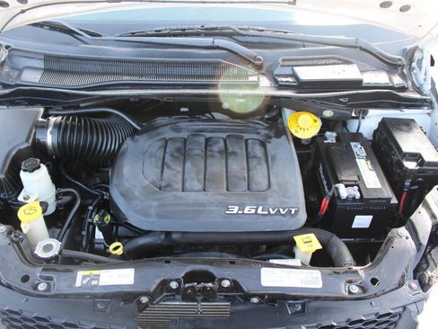 Used 2015 RAM C/V Tradesman image 14