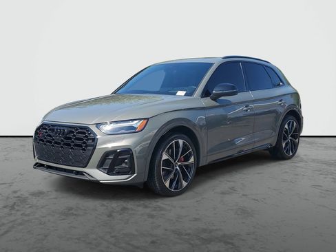 Used 2024 Audi SQ5 Prestige w/ Prestige Package AWD/4WD image 2