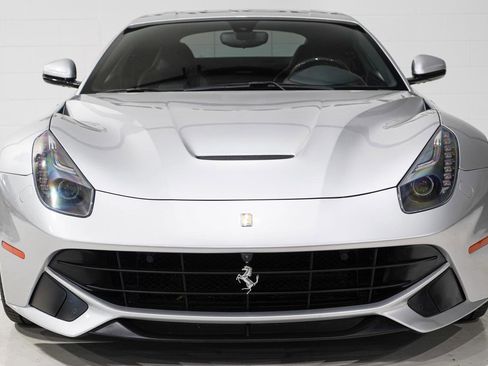 Used 2015 Ferrari F12 Berlinetta image 5