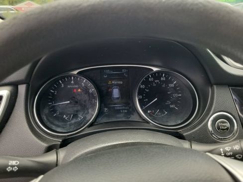 Used 2015 Nissan Rogue SV w/ SV Premium Package AWD/4WD image 29