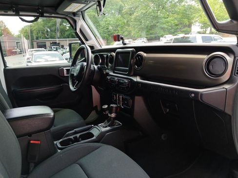 Used 2019 Jeep Wrangler Unlimited Sport S image 15