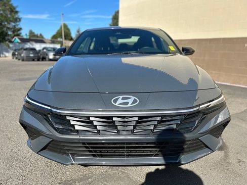 Used 2026 Hyundai Elantra Sport FWD image 14