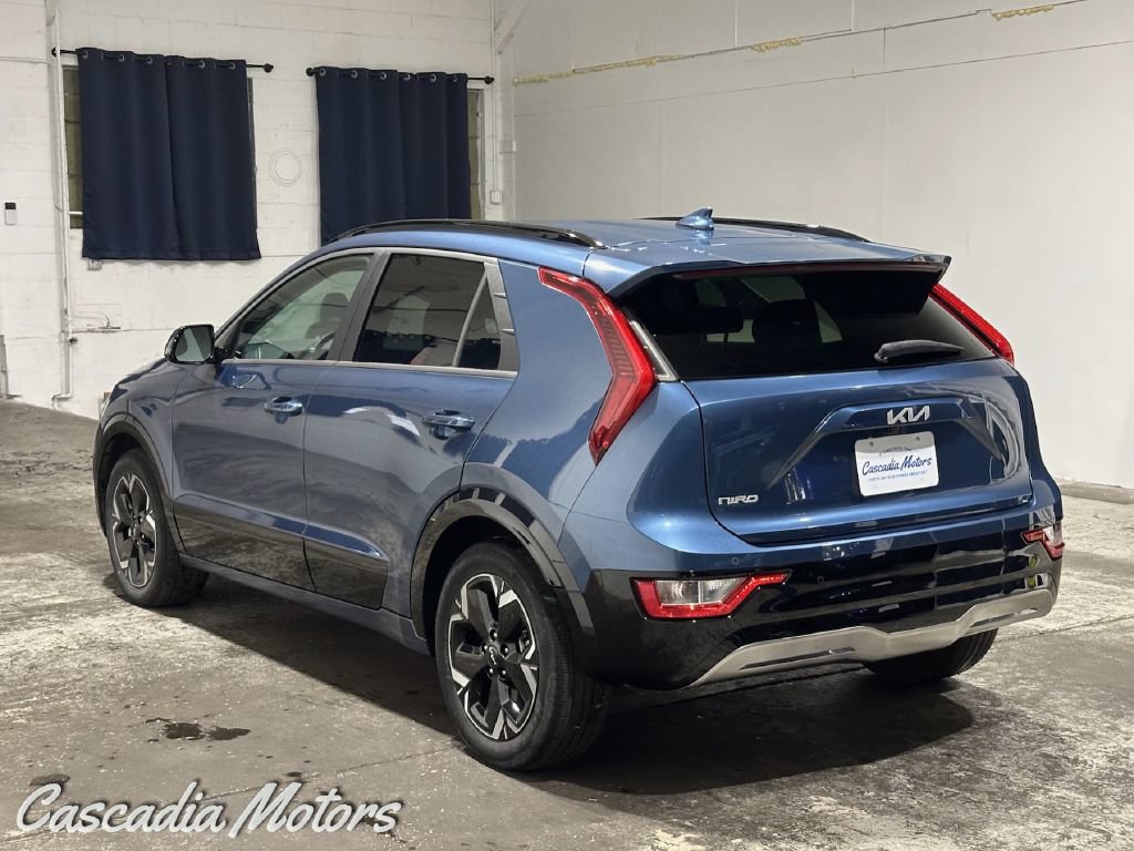 Used 2023 Kia Niro Wind w/ Wind Preserve Package FWD image 6