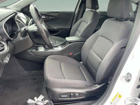 Used 2022 Chevrolet Malibu RS FWD image 19