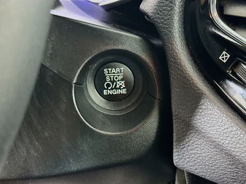 Used 2021 Jeep Compass Latitude image 20