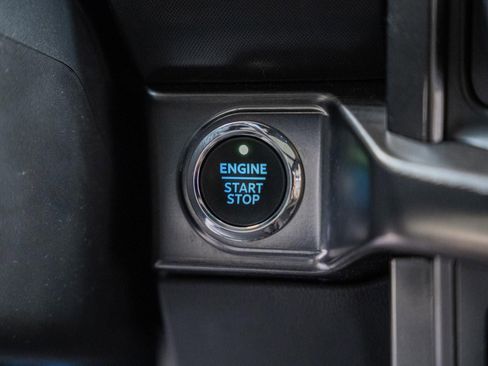 Certified 2022 Ford F150 Lariat w/ Equipment Group 502A High image 35